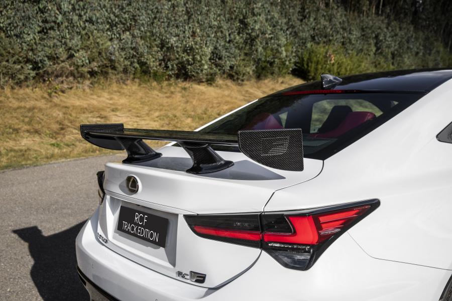 Детали экстерьера Lexus RC F Track Edition 2019 года  (AU) (фото 14 из 32)